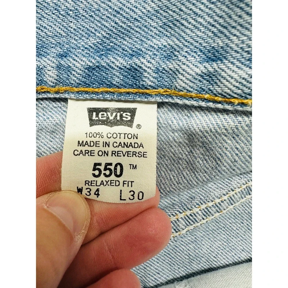 Levis 550 Relaxed Fit Jeans Mens W34 L30 Light Wash Vintage Denim Made in Canada